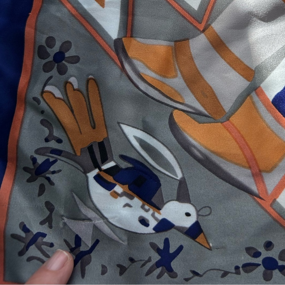 silk scarf  VALOIS VINTAGE PARIS xl size printed kachina - Picture 7 of 11